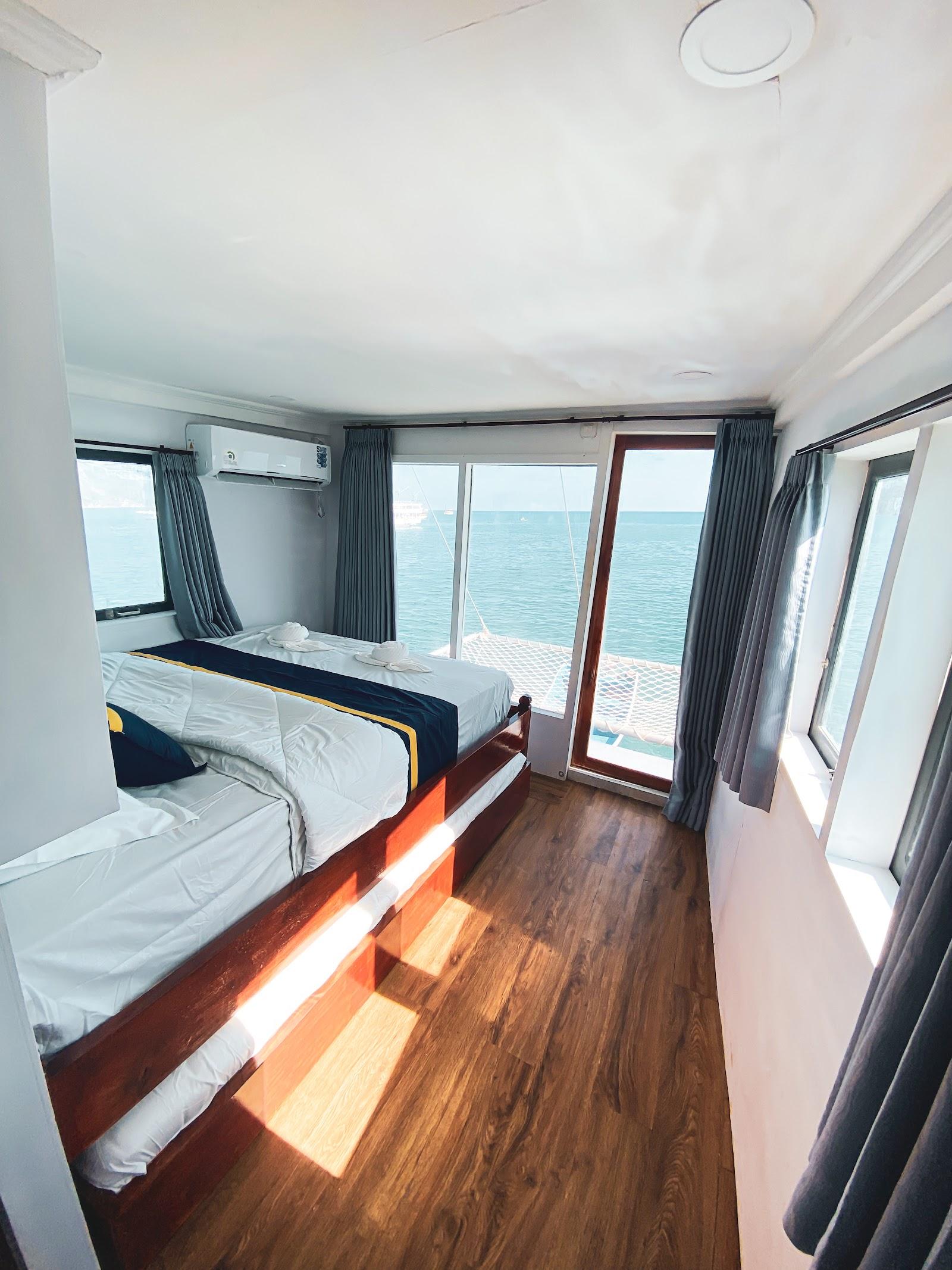 Amalfi Liveaboard — 01. Master Room (image 7)