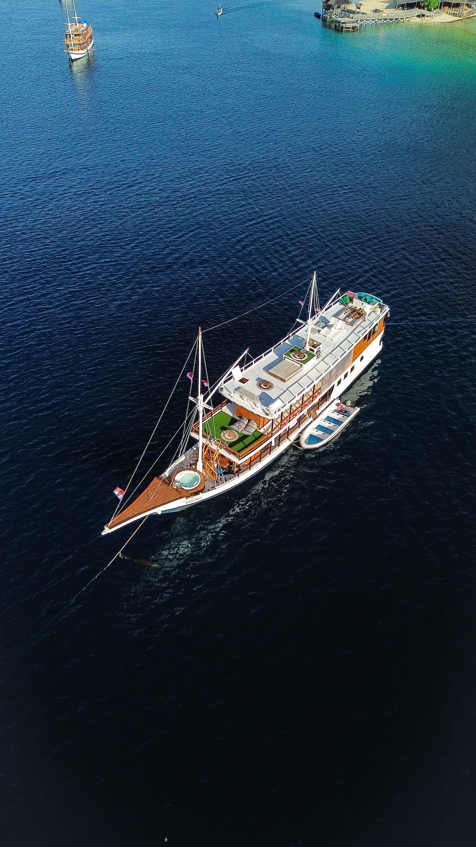 Dinara Live A Board — #Boat (image 16)