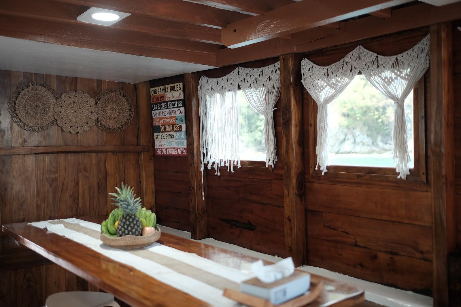 Dinara Live A Board — Indoor Resto (image 2)