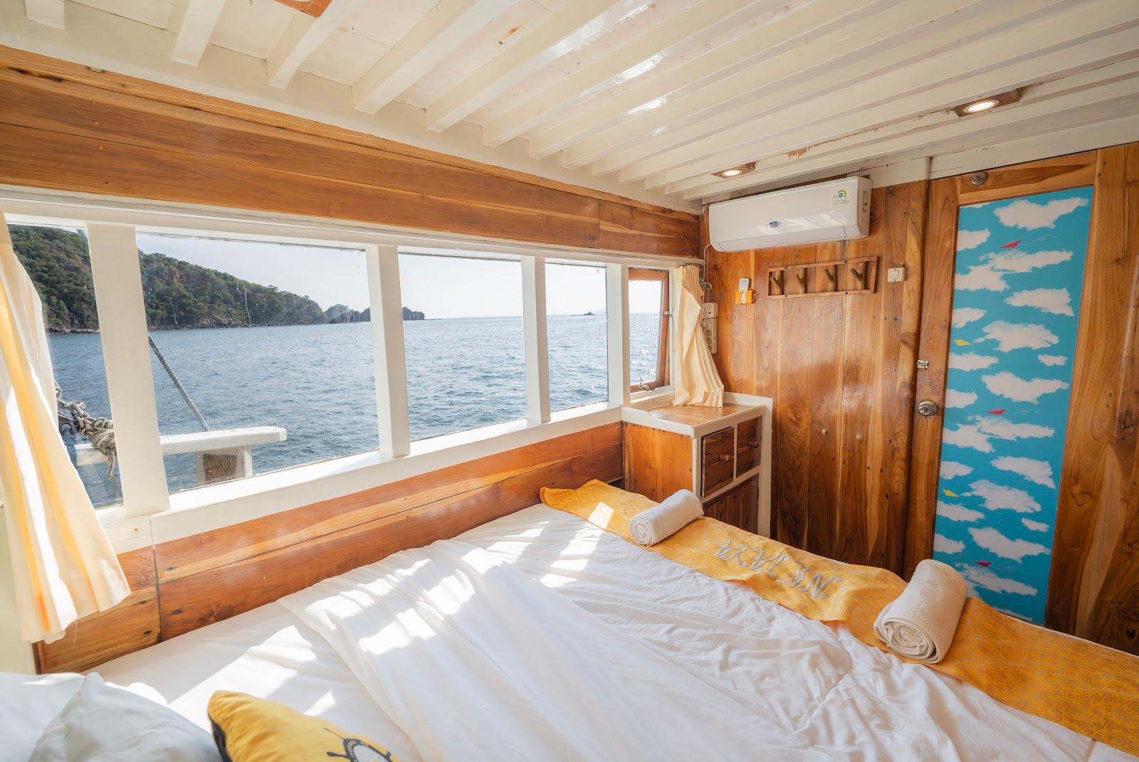 NK Jaya 1 — 4. Cabin 4 - Full Ocean View (image 3)
