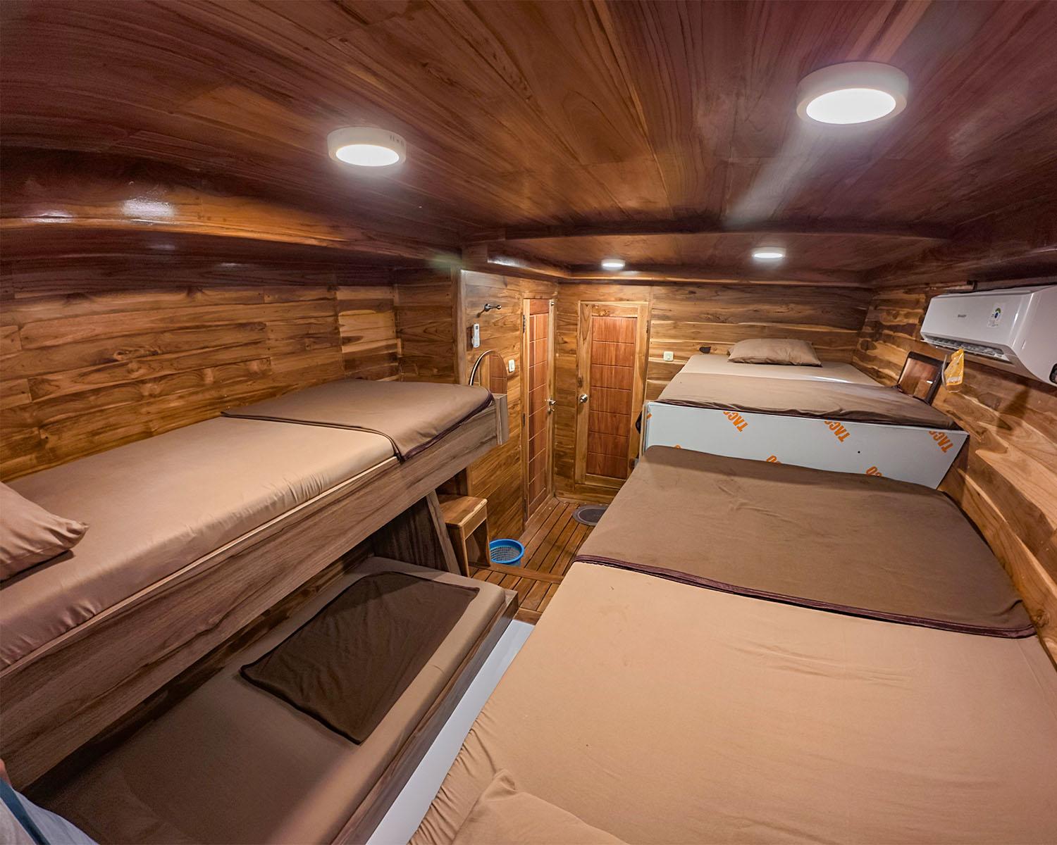 Alfathran 3 — Cabin 11 - 12 : Sumbawa Room (sharing cabin & Toilet) (image 3)