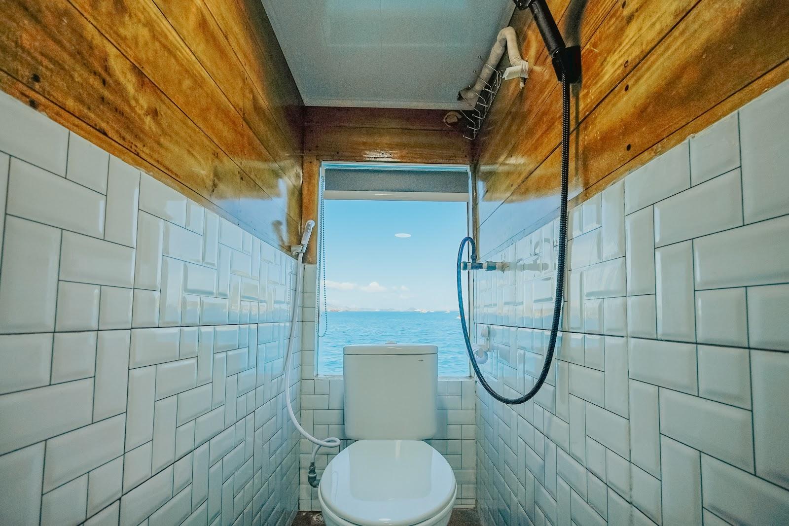 Segara Photos — 3. DELUXE CABIN ROOM (image 3)