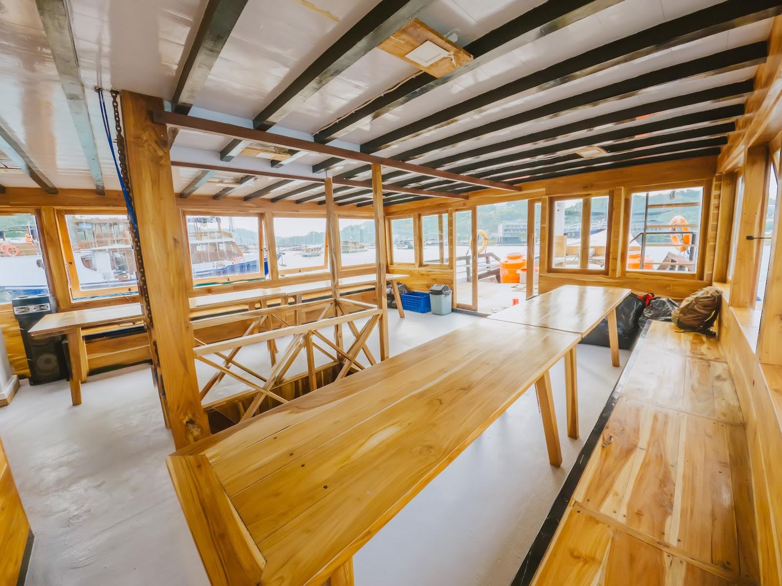 Nox — Indoor Dining Room (image 2)