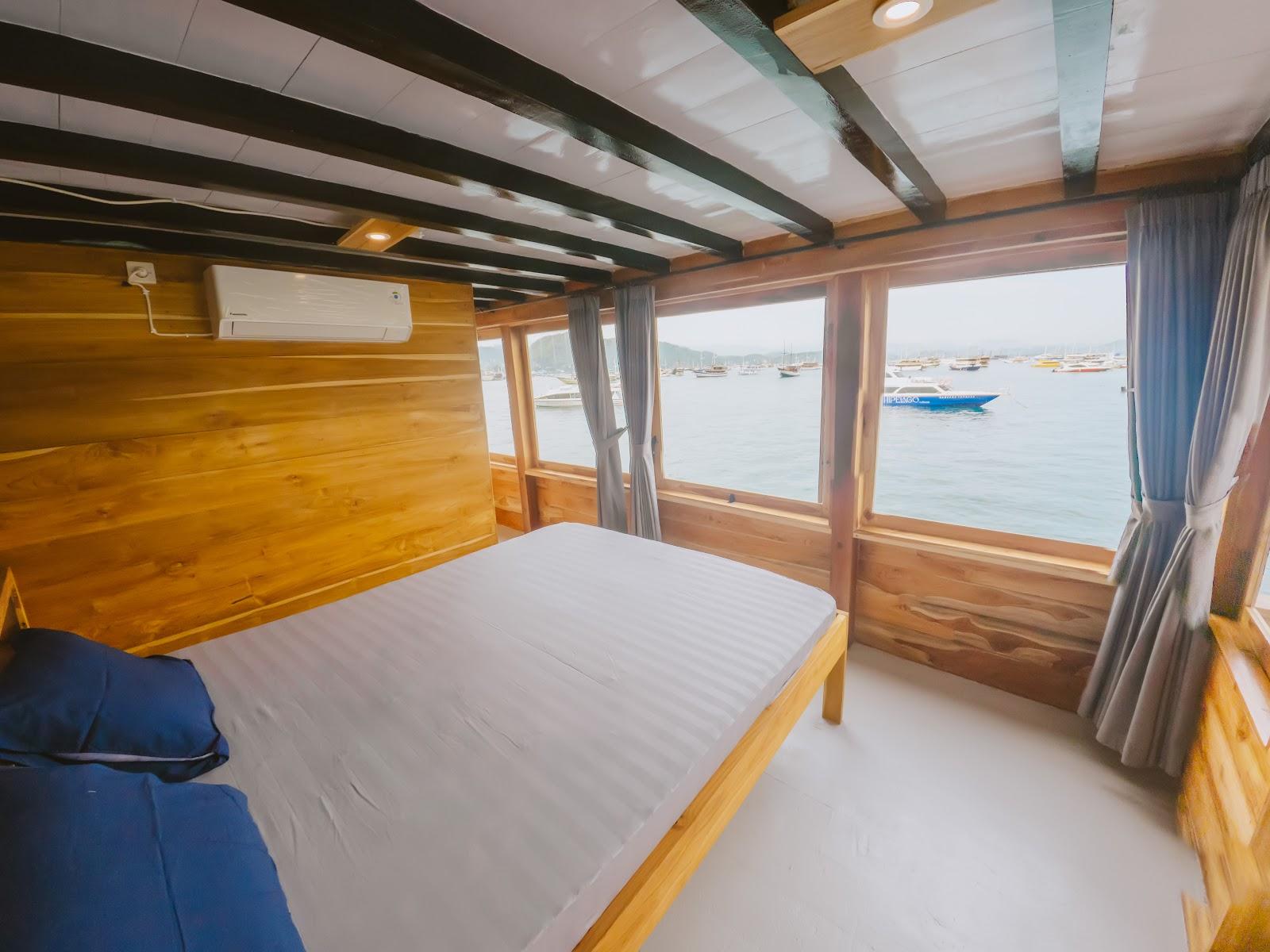 Nox — 2. Cabin 2 - Master Ocean View (Right Side) + Balcony Upper Deck (image 3)