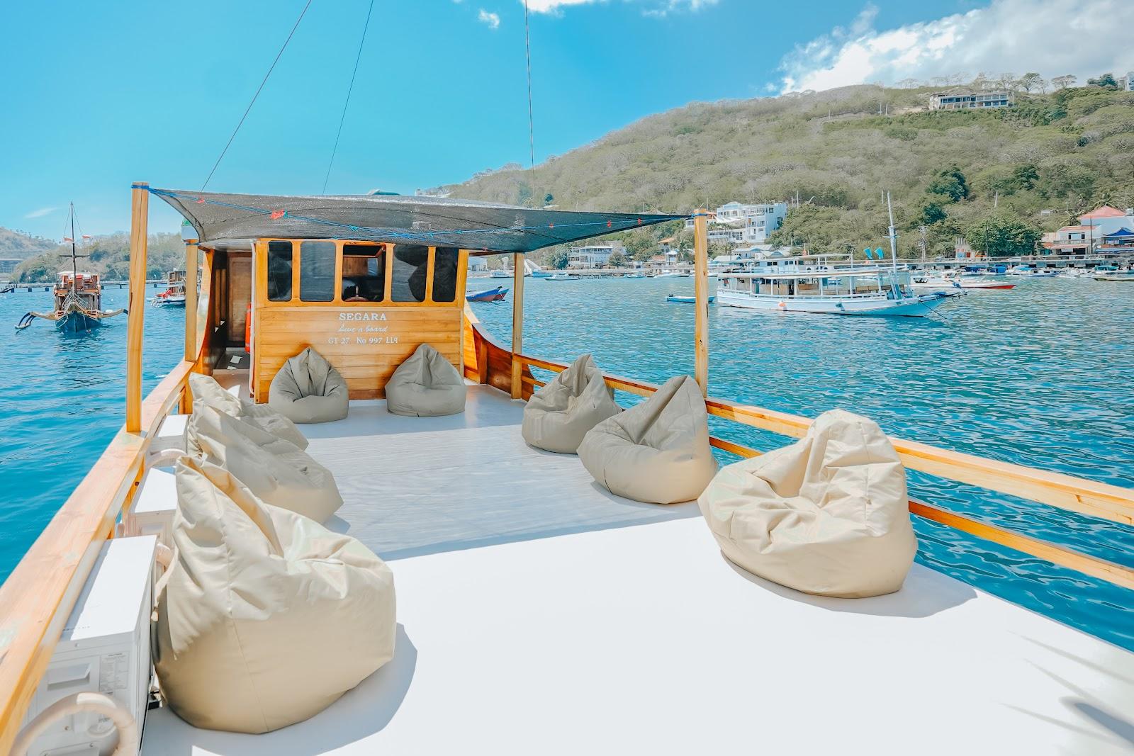 Segara Photos — 8. SOCIAL AREA (UPPER DECK) (image 1)