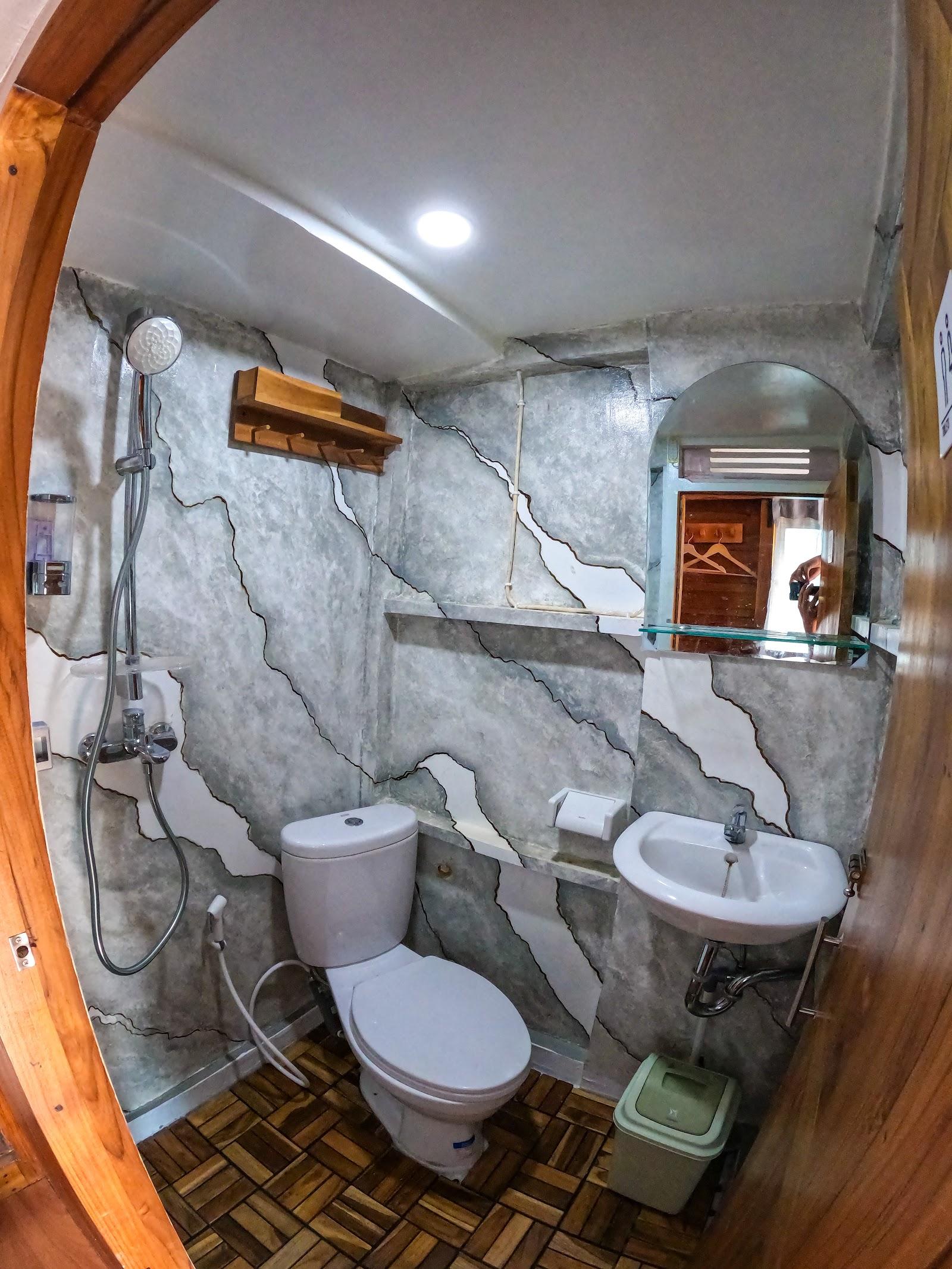 Dinara Live A Board — Master Cabin 6 & 7 (Full sea view, Balcony, Private bathroom) (image 2)