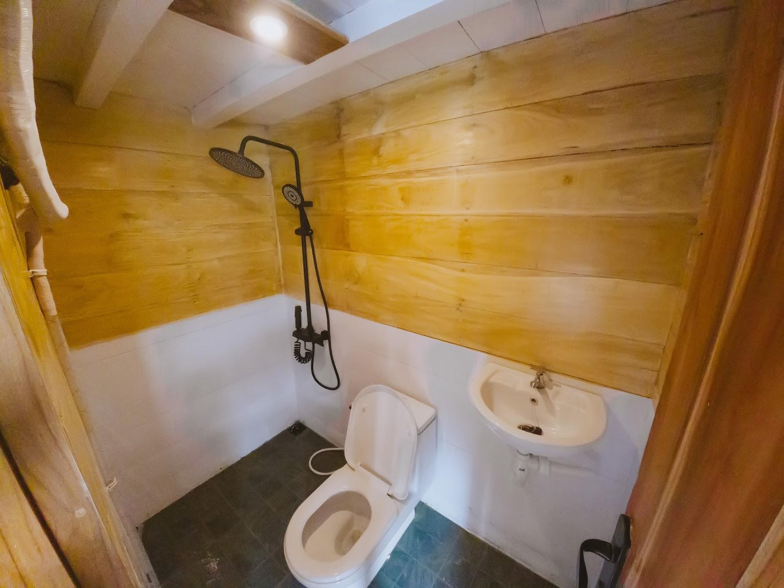 Nox — 5. Cabin 5 - Deluxe Ocean (Right Side) - Upper Deck (image 3)