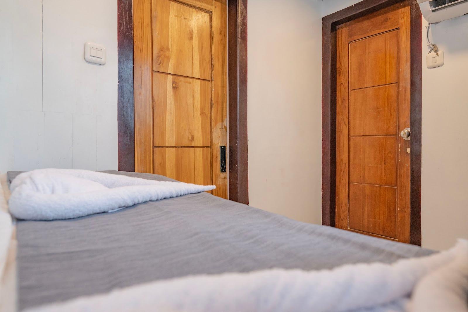 Alfathran — 4. Full Ocean - main deck (Queen Bed) (image 5)
