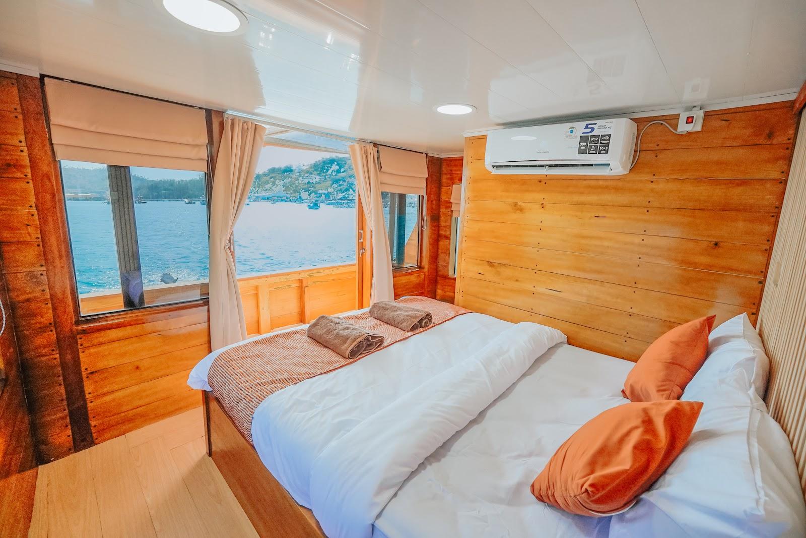 Segara Photos — 2. VIP CABIN ROOM (image 5)