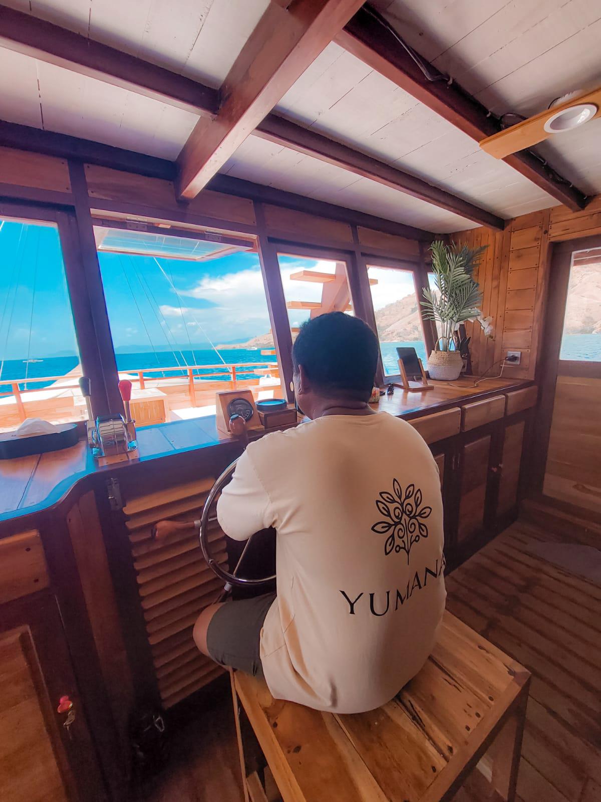 Yumana — crew (image 1)