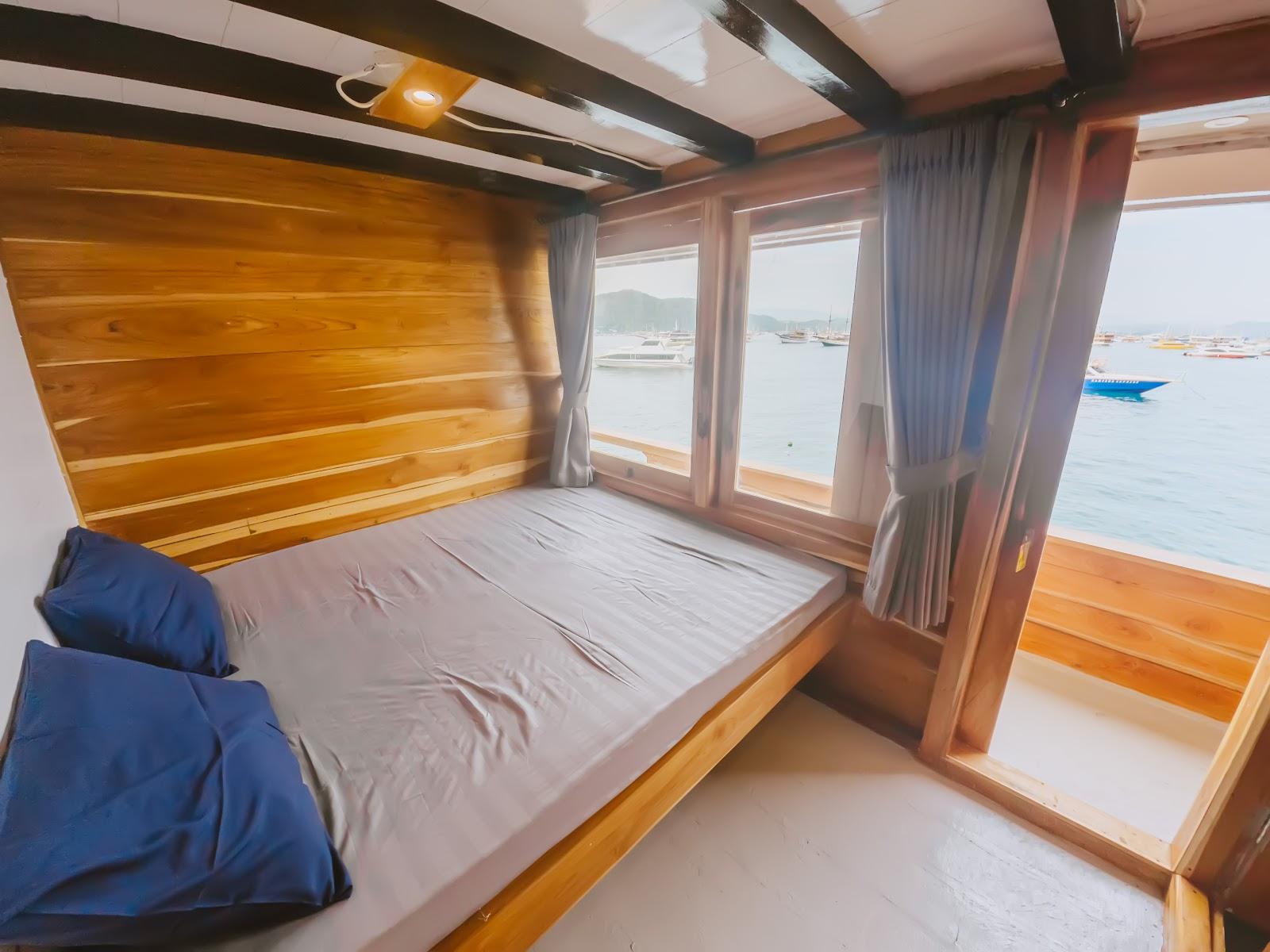 Nox — 5. Cabin 5 - Deluxe Ocean (Right Side) - Upper Deck (image 2)