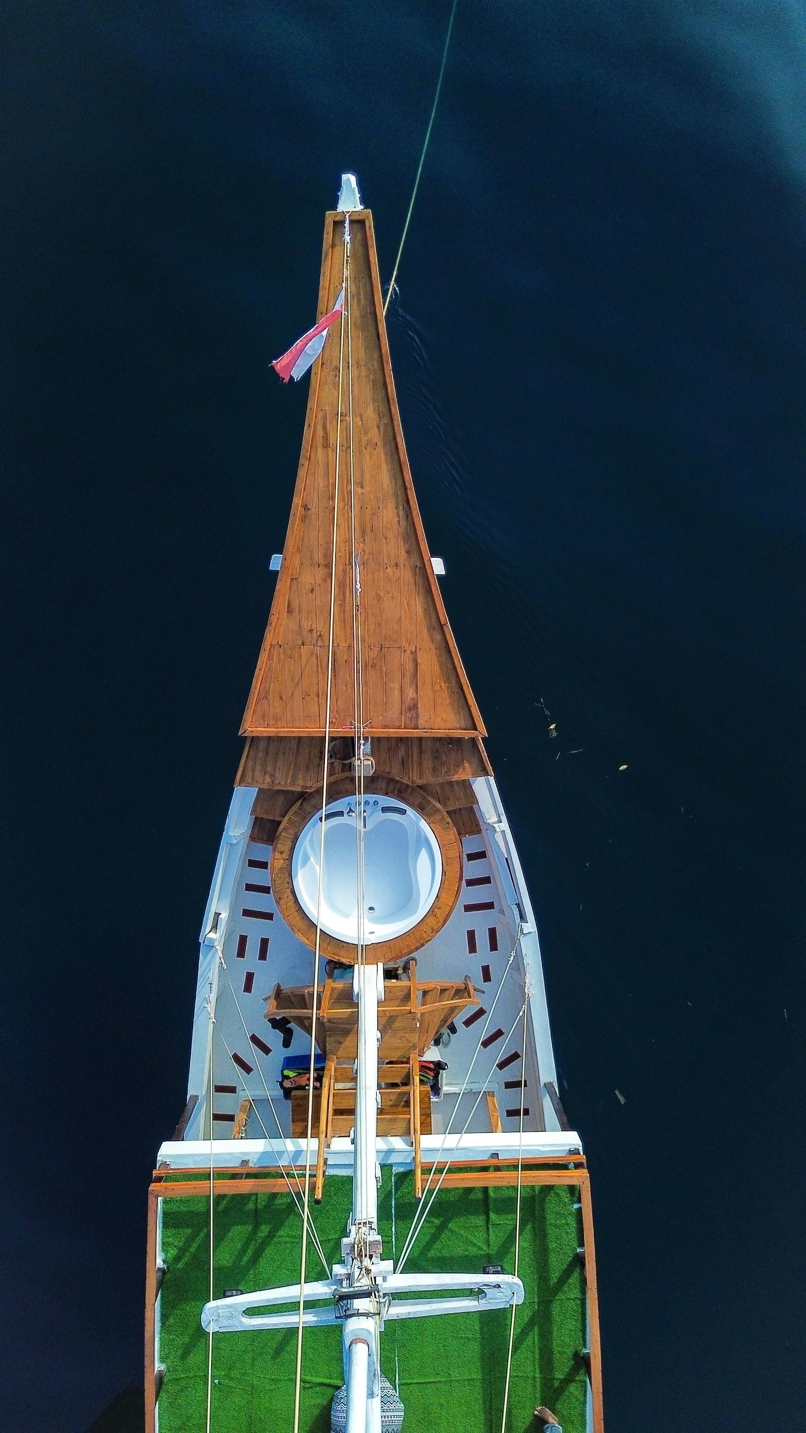 Dinara Live A Board — #Boat (image 14)