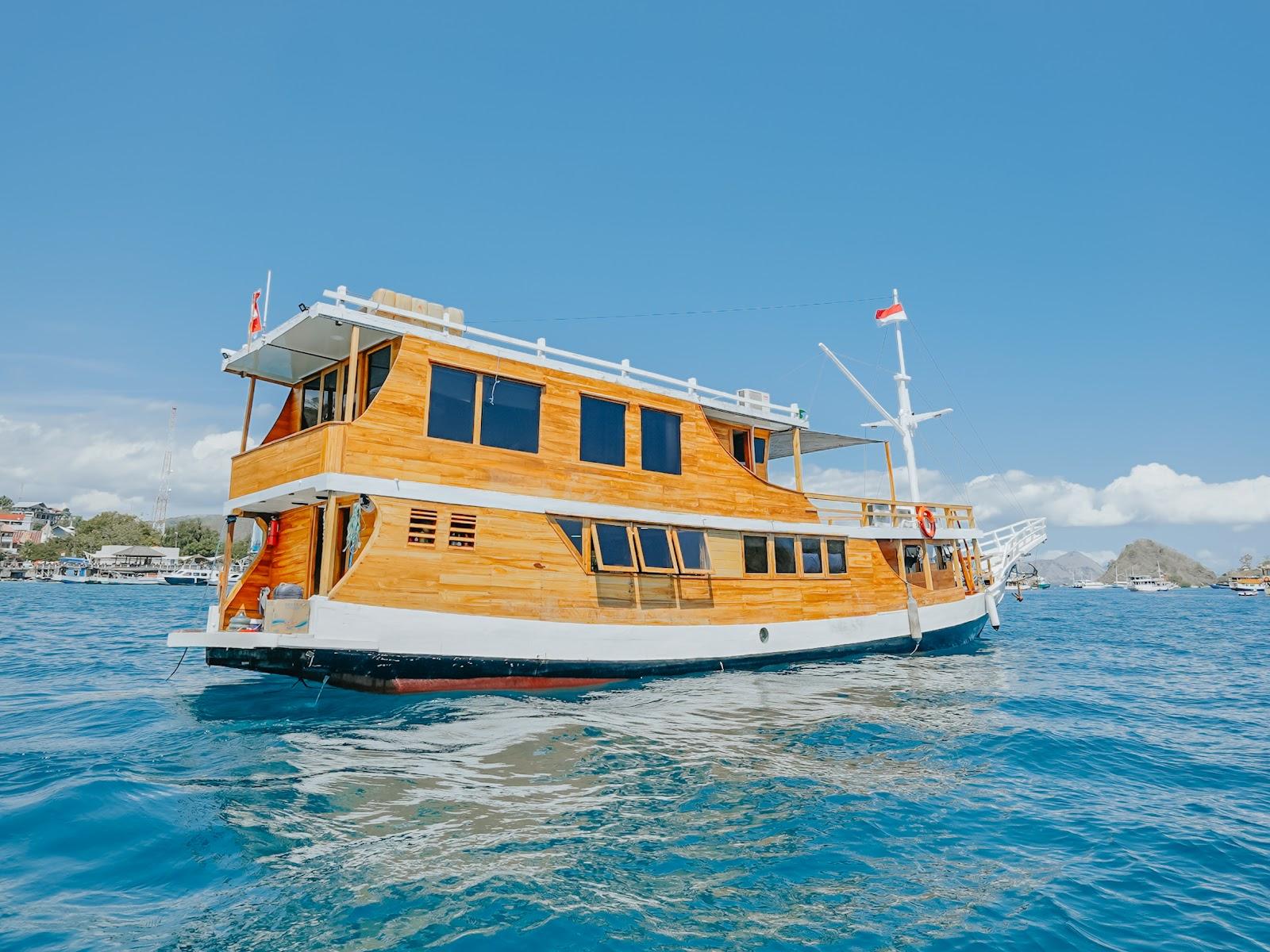 Segara Photos — 1. BOAT (image 2)