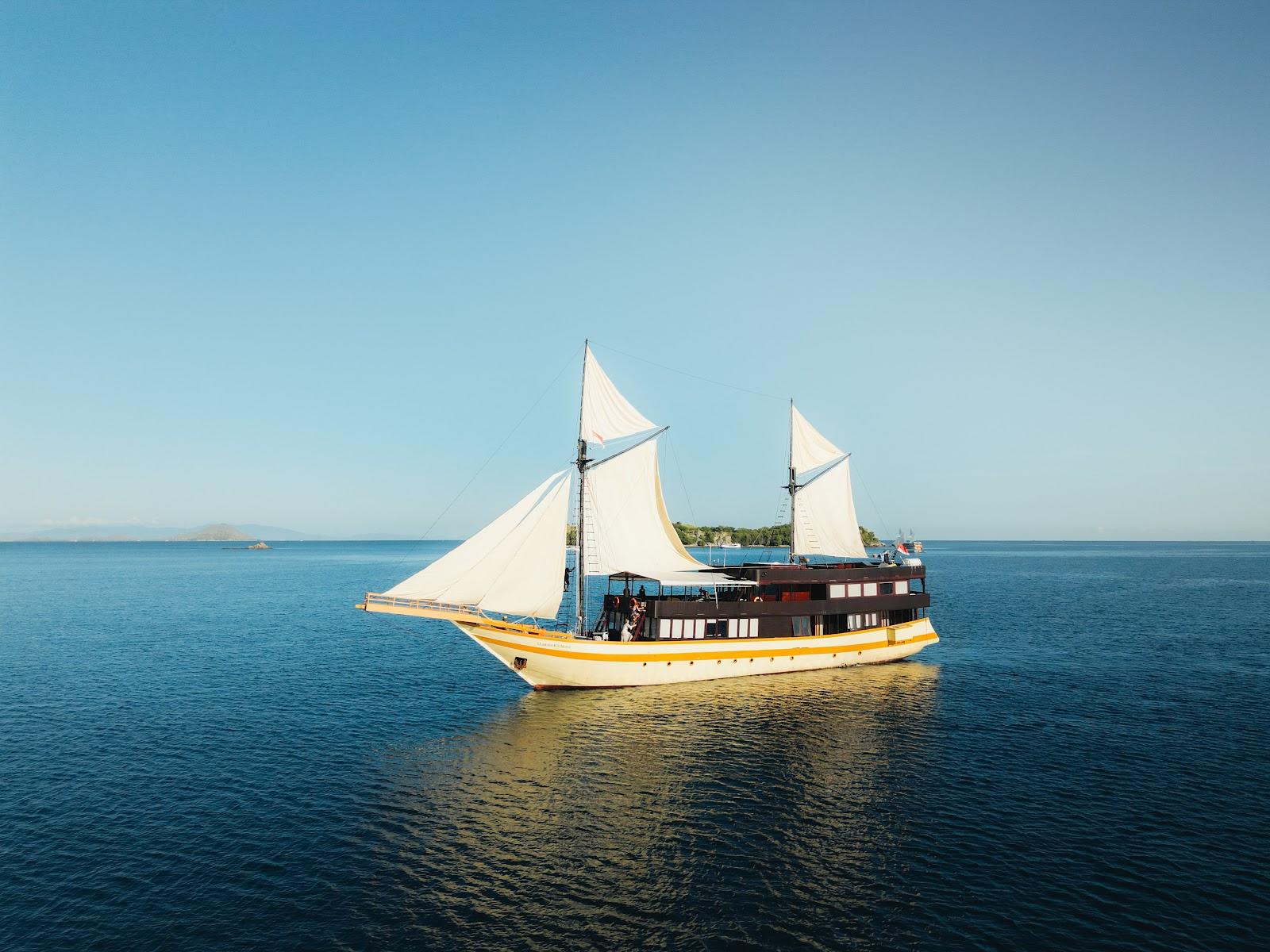 Lamborajo 3 — Lamborajo 3 - Open Sail (image 2)