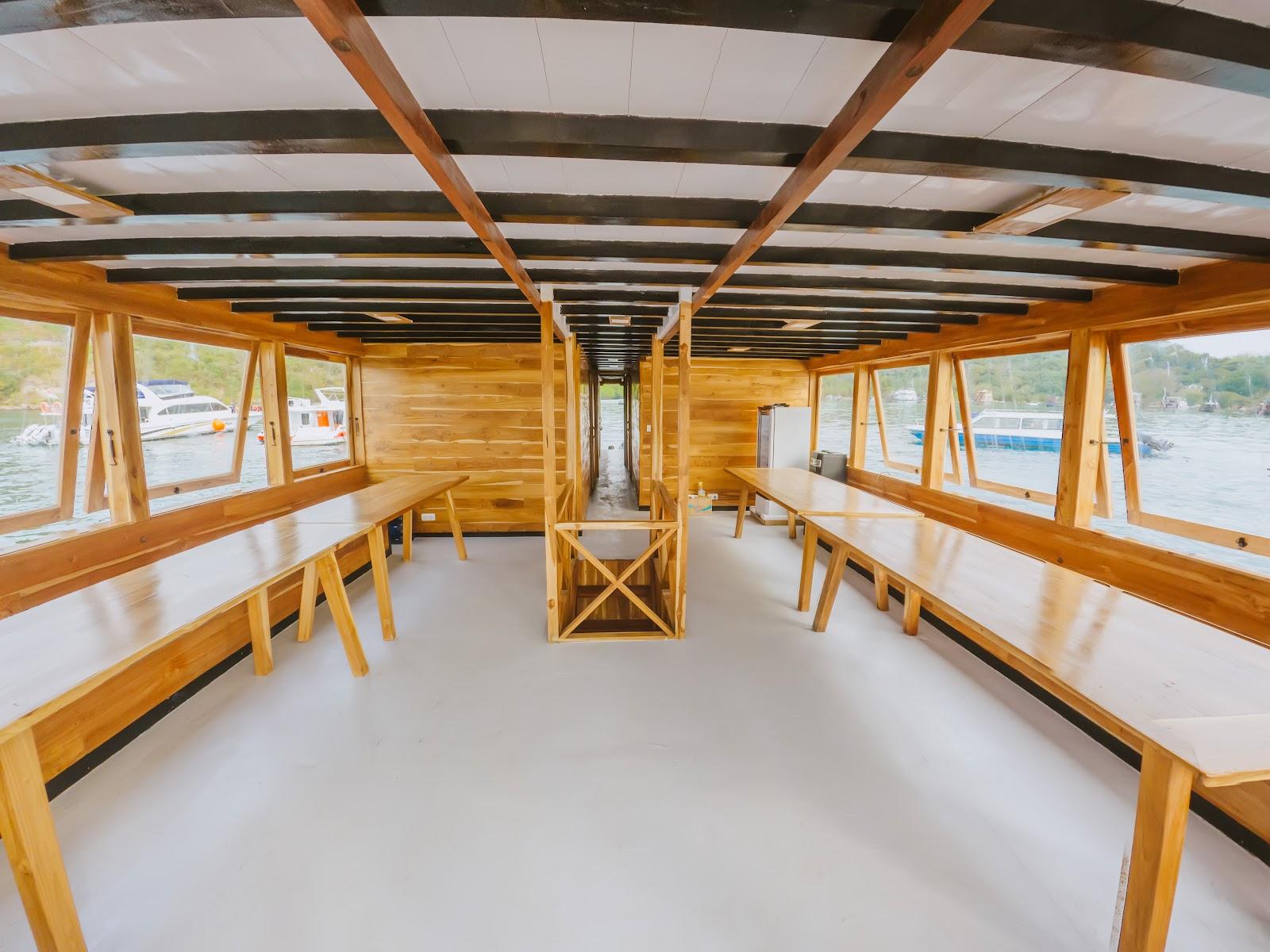 Nox — Indoor Dining Room (image 4)