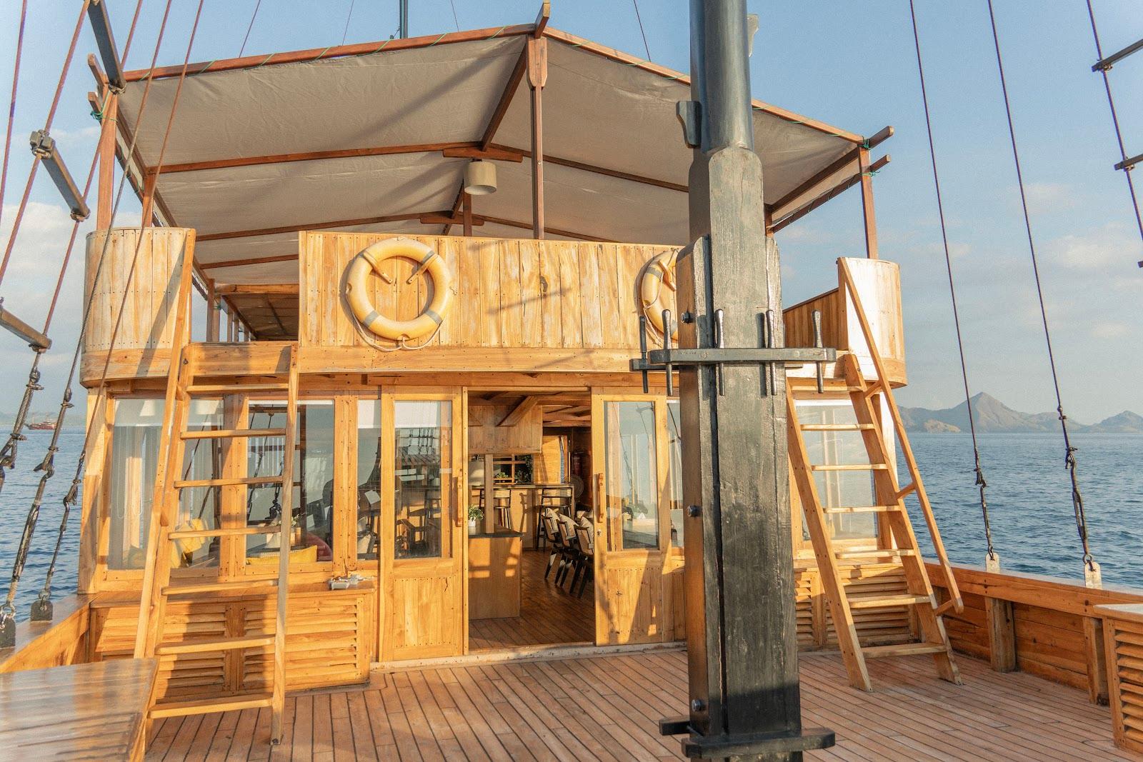 Lamborajo 3 — Sundeck - Main Deck (image 9)