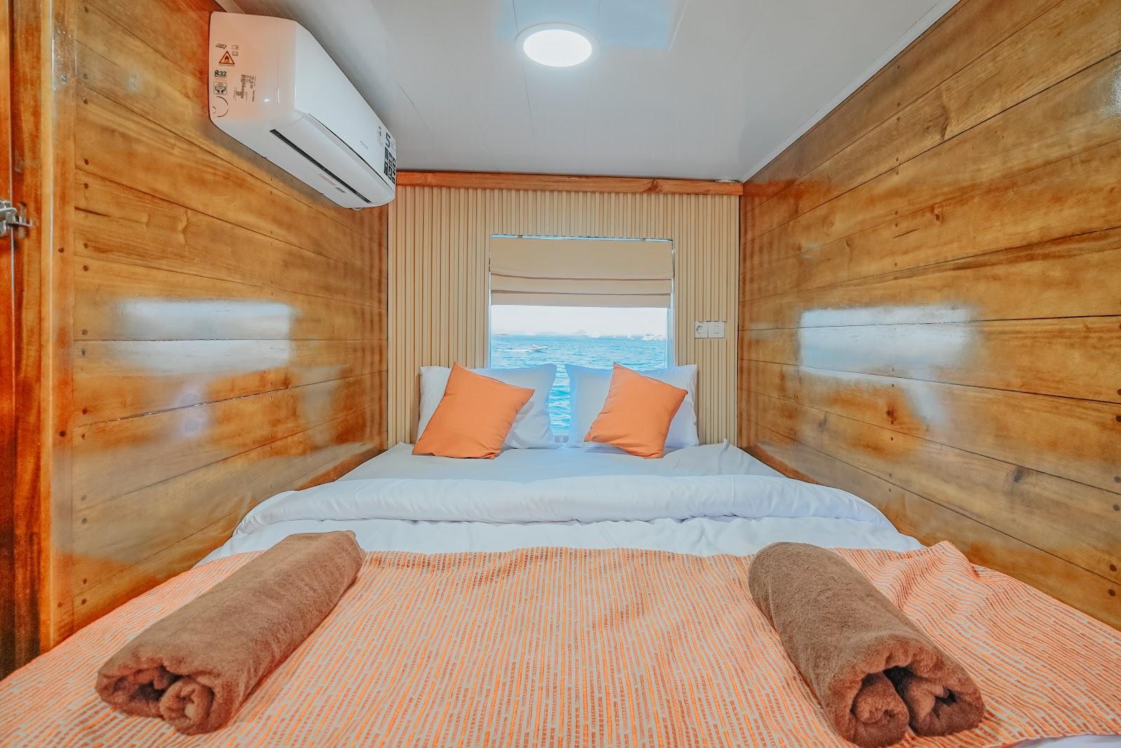 Segara Photos — 3. DELUXE CABIN ROOM (image 4)