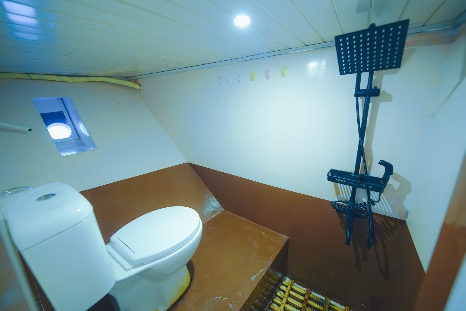 Gaisan — 8. Sperior Cabin 3 - (Queenbed) (image 1)