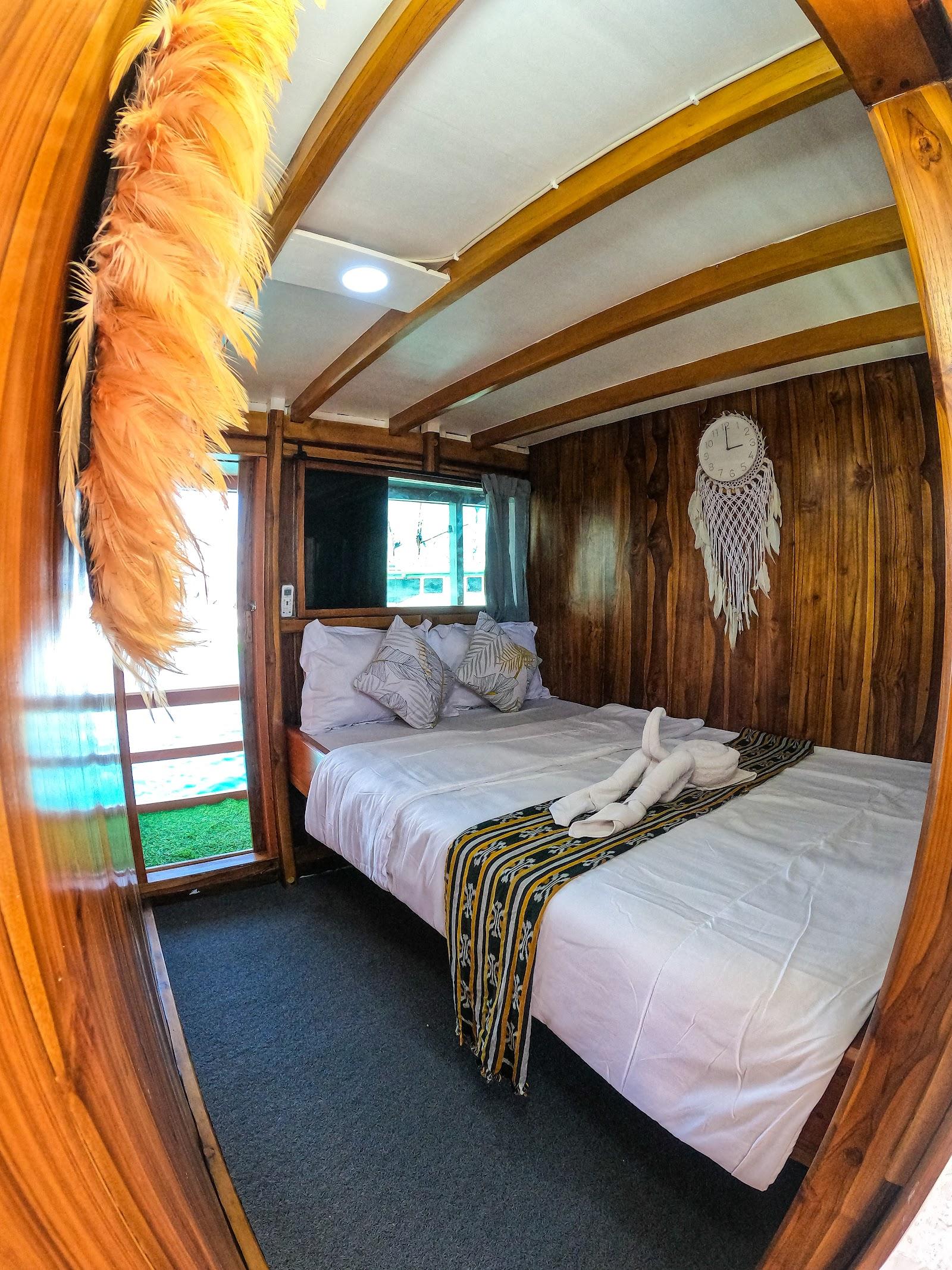 Dinara Live A Board — Cabin Tambora (Private + Balcony + Bathroom) (image 1)