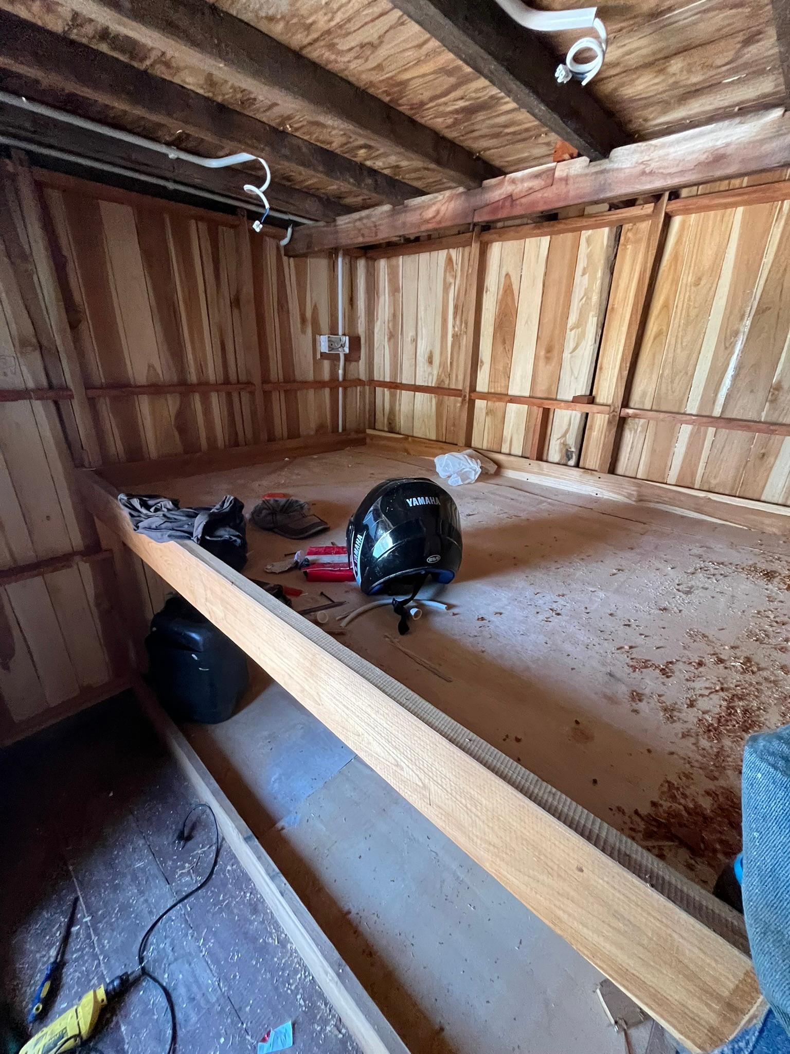XANDARI — SHARE UPPER DECK (image 1)
