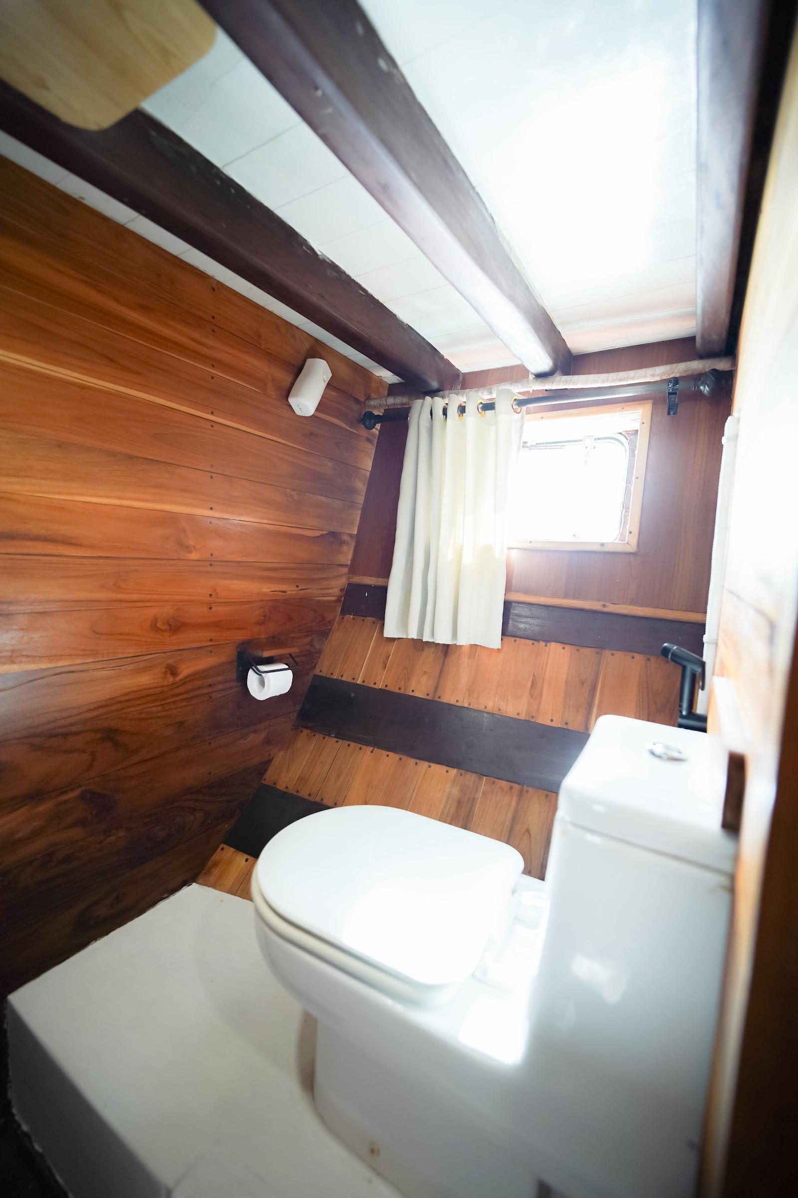 Yumana — 4_Superior Cabin (image 7)
