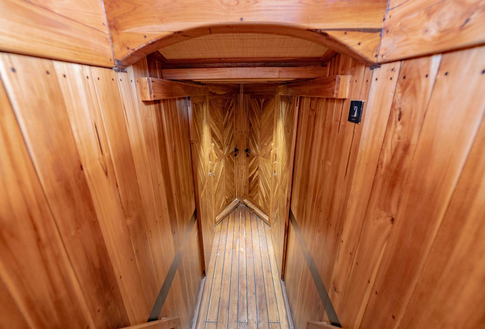 Lamborajo 3 — Sundeck - Main Deck (image 1)