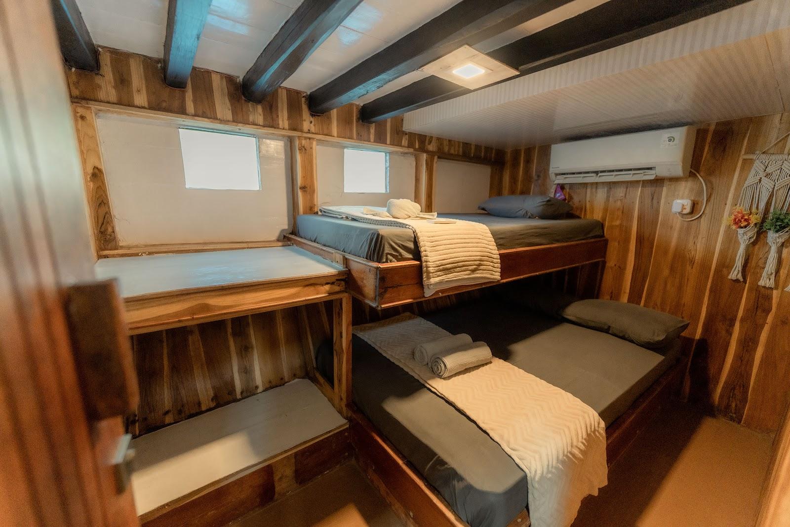Almadira — CABIN 1-2- Share:Private (QueenBed + Single Bed) (image 3)