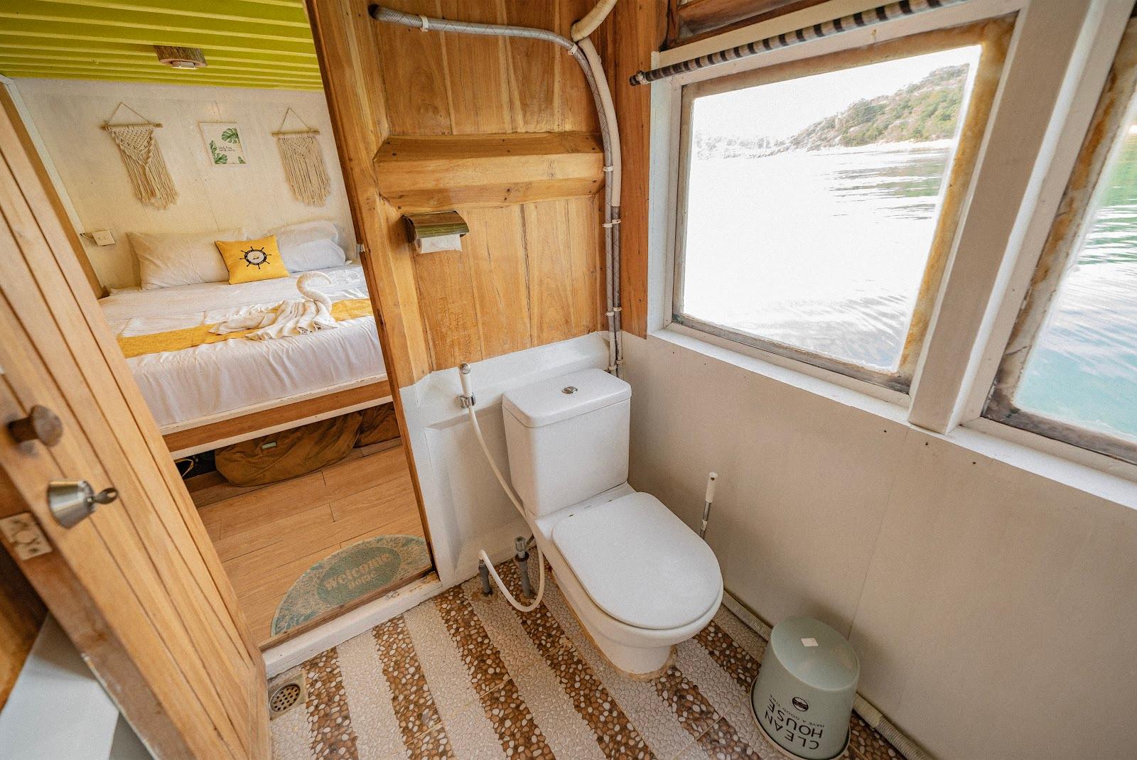 NK Jaya 2 — 5-Full Ocean (Queen Bed) (image 1)