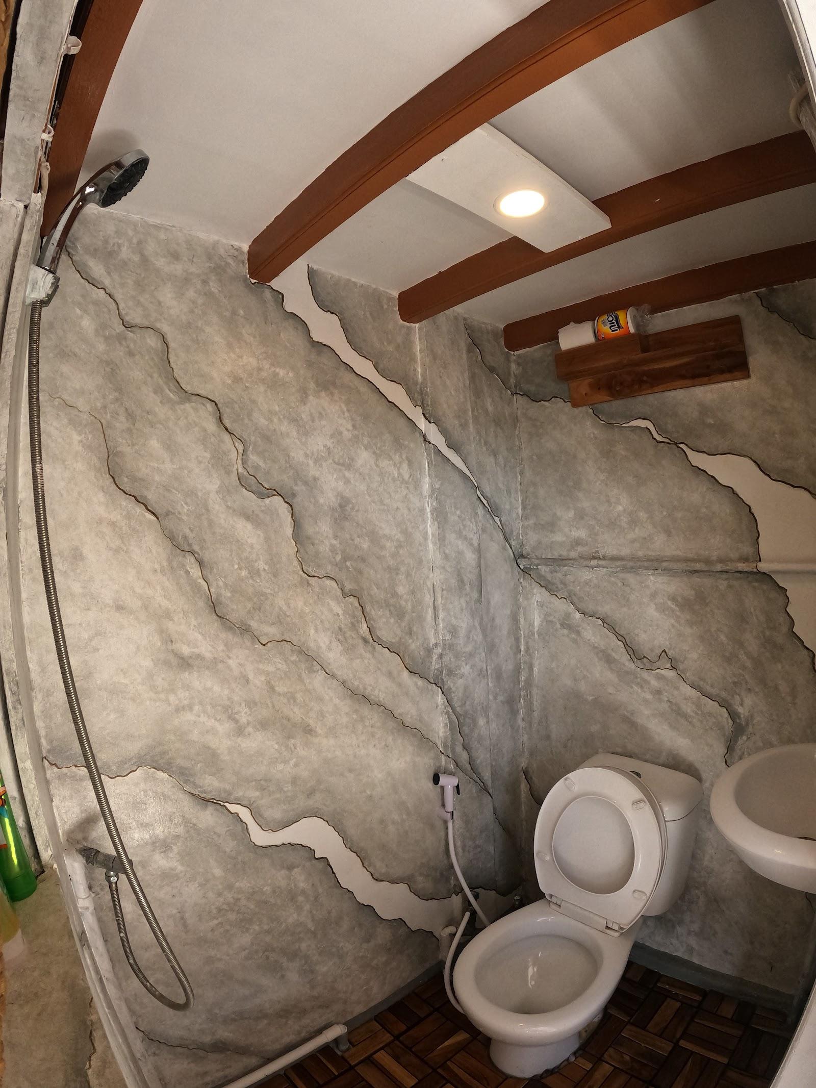 Dinara Live A Board — Cabin Merapi (Family + Balcony + Share bathroom) (image 1)