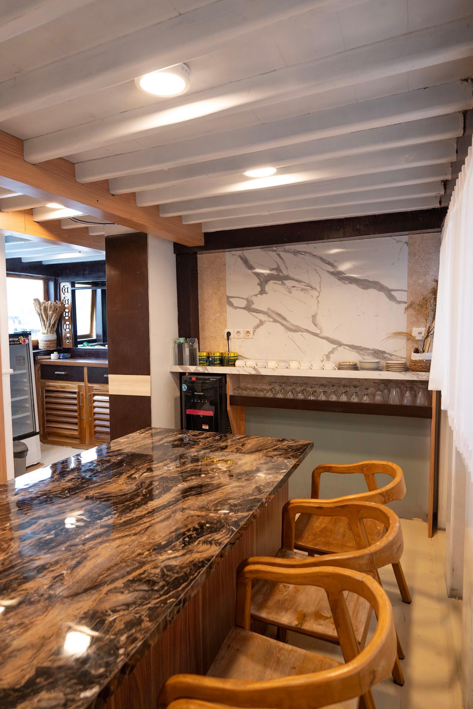 Alfathran — Dining Room + Public Area (image 4)