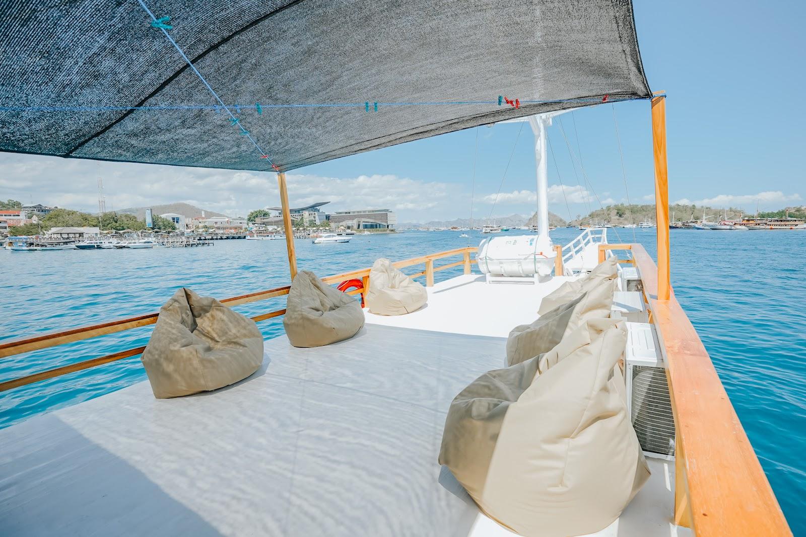 Segara Photos — 8. SOCIAL AREA (UPPER DECK) (image 4)
