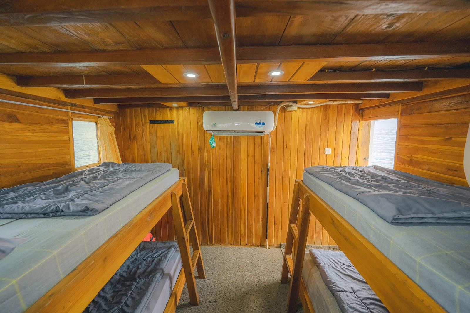 Balaraja — 1-Share Cabin(1) - 4x Single Bunk Bed (image 2)