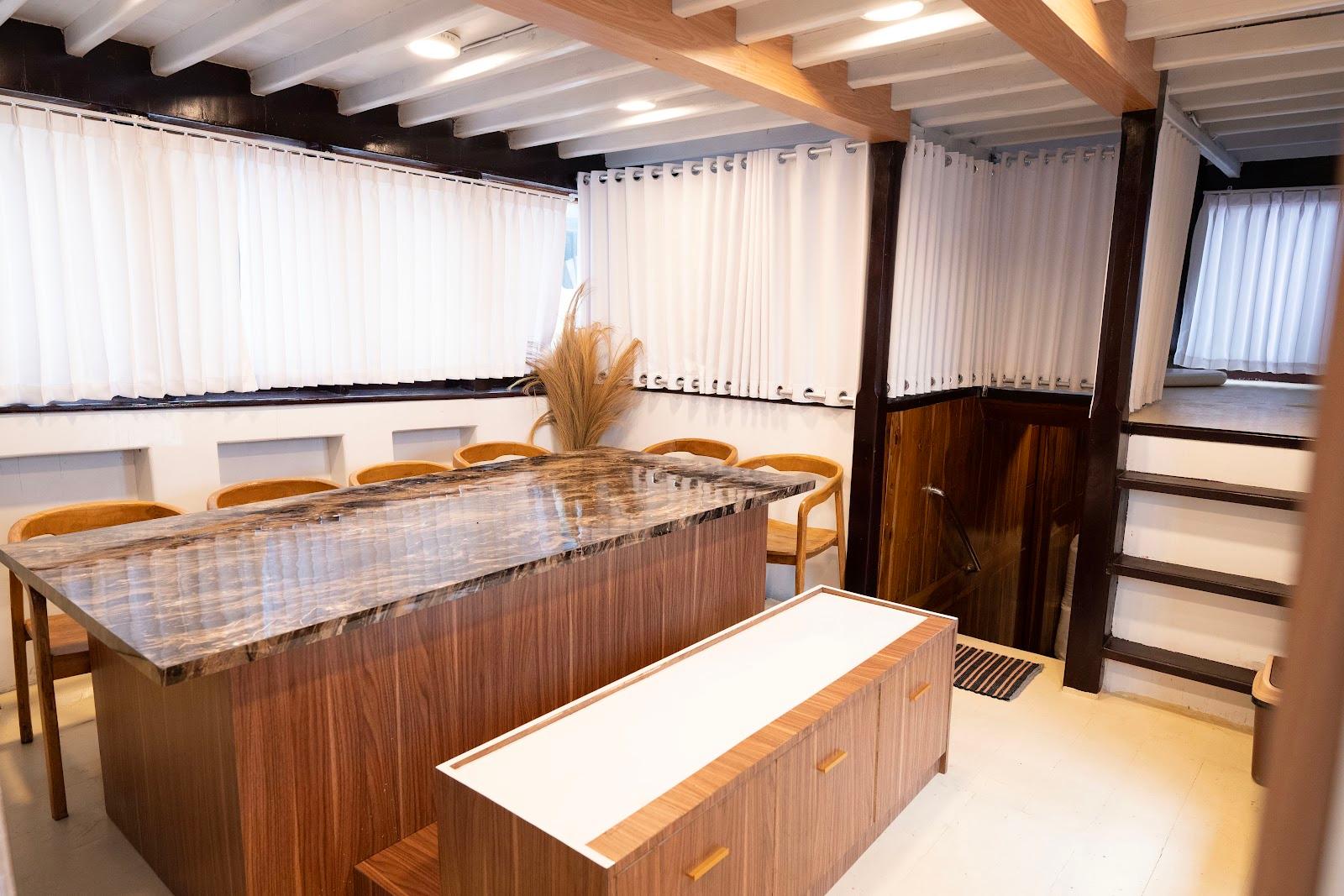 Alfathran — Dining Room + Public Area (image 5)