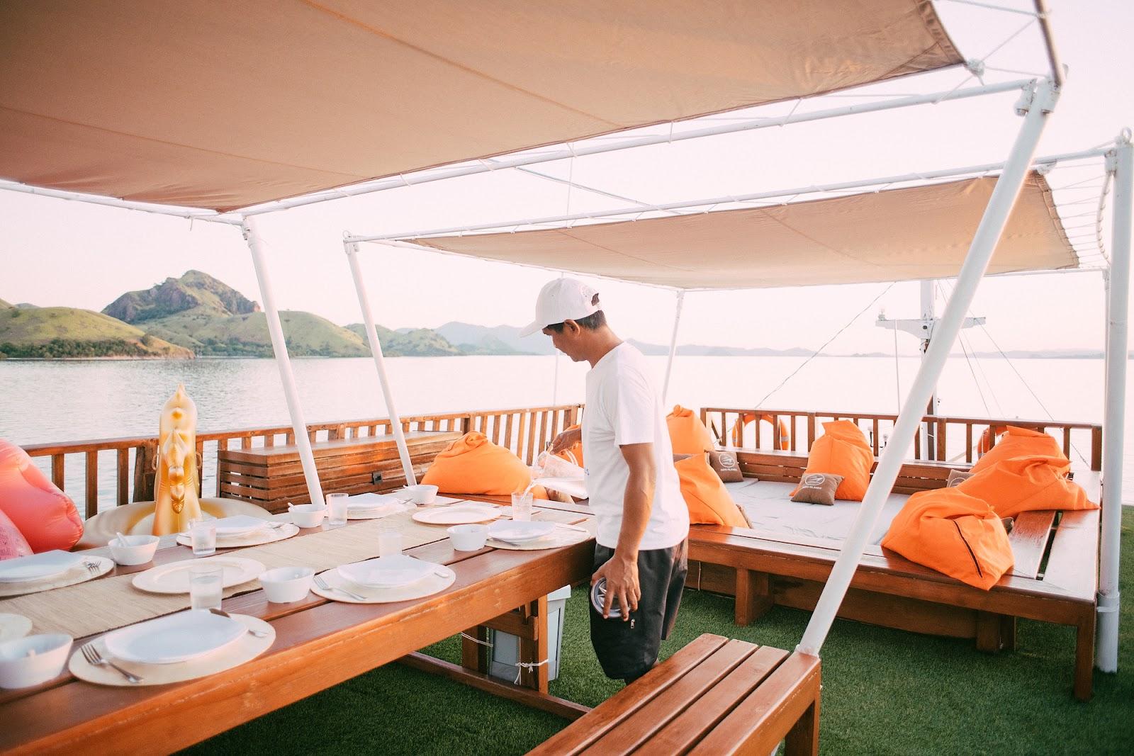 Ocean Pro — DINING ROOM OUTDOOR (image 5)